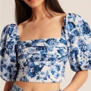 Abercrombie & Fitch Blue Floral Crop Top